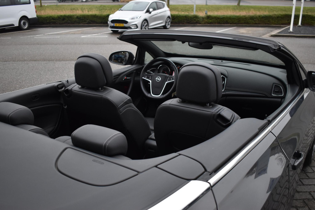 Opel Cascada