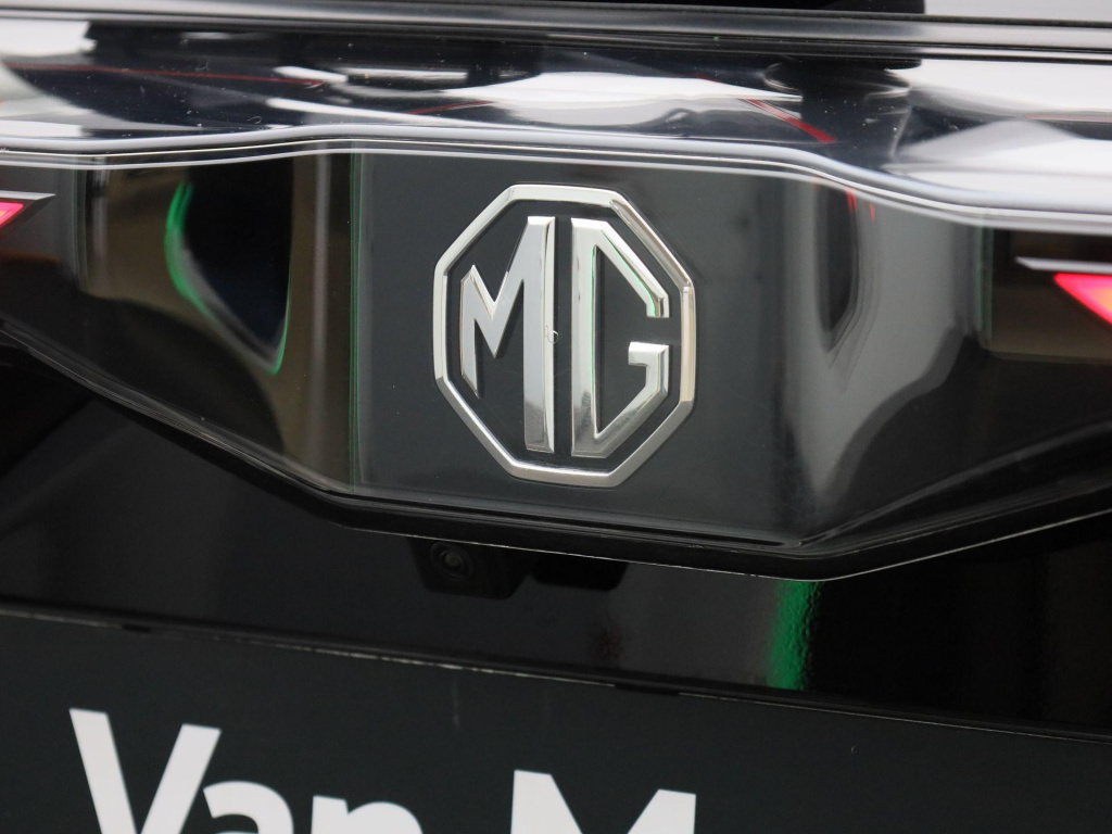 MG Mg4