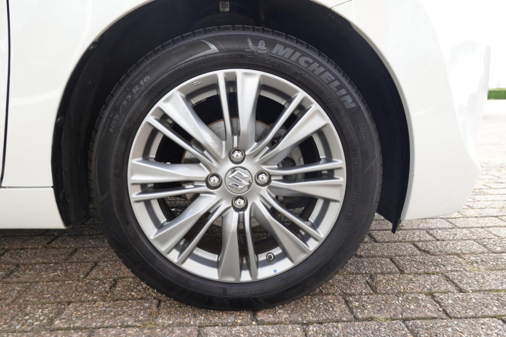 Suzuki Baleno