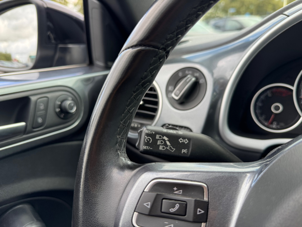 Volkswagen New Beetle