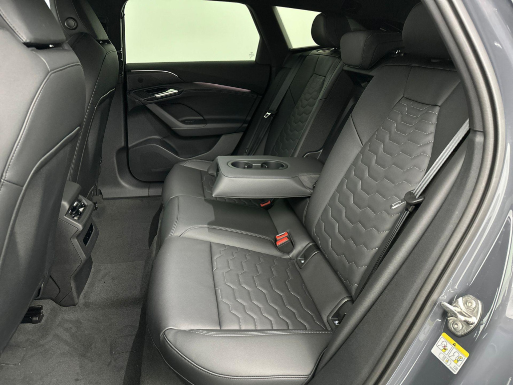 Audi A6 Avant E-tron