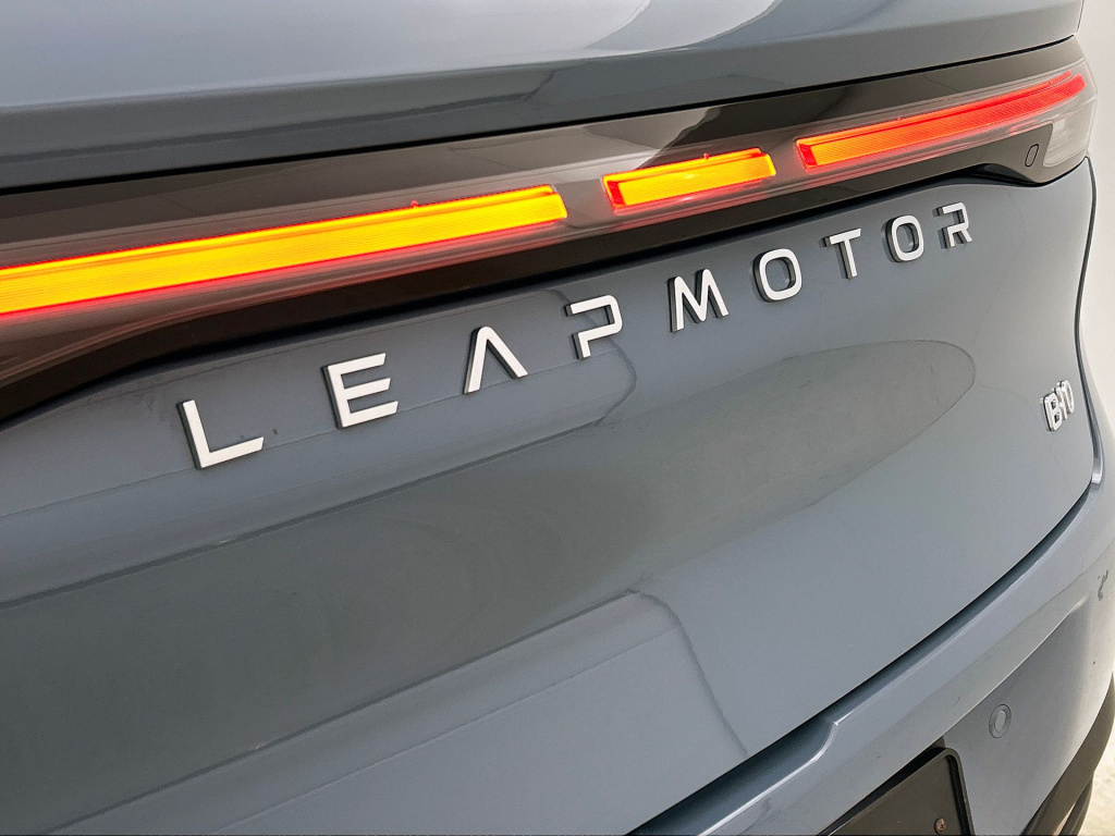 Leapmotor B10