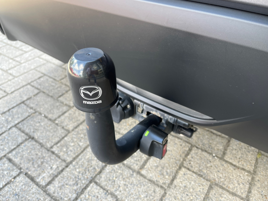 Mazda 2 Hybrid