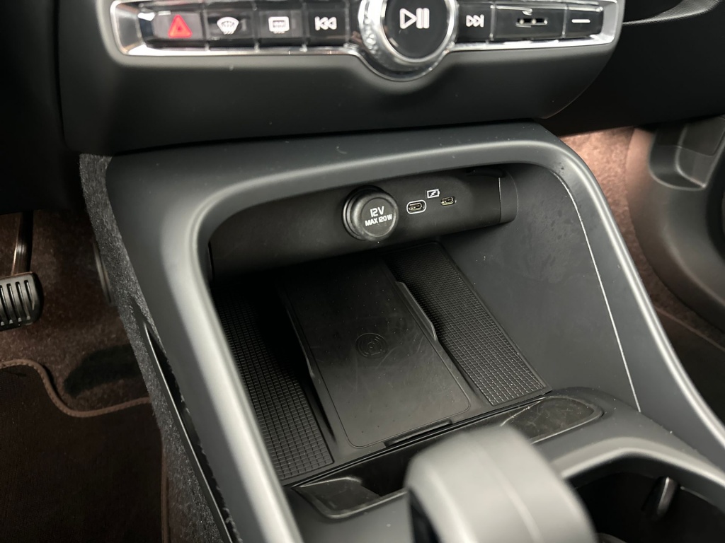 Volvo Ex40