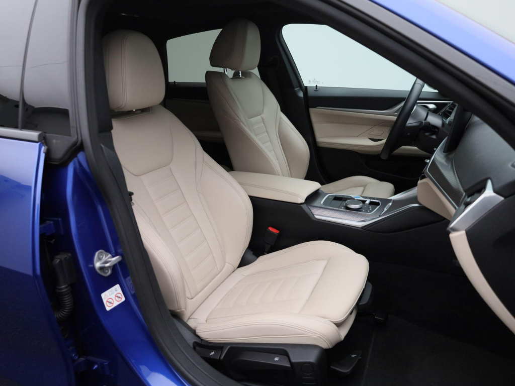 BMW I4