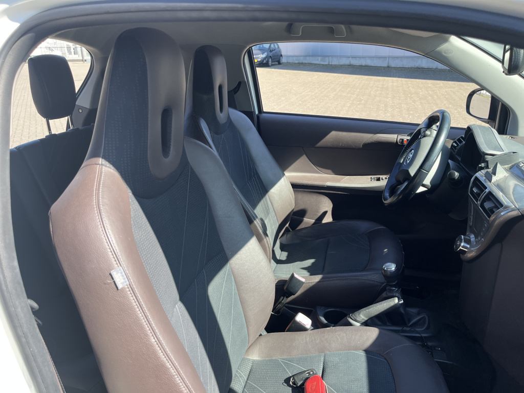 Toyota Iq