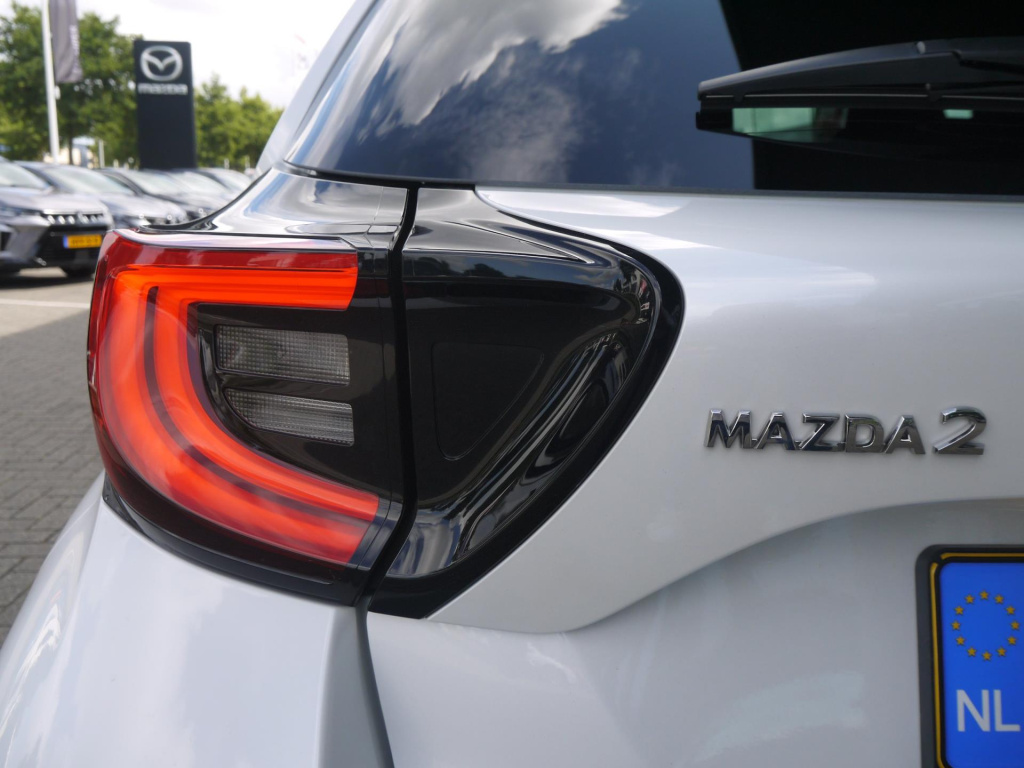 Mazda 2 Hybrid