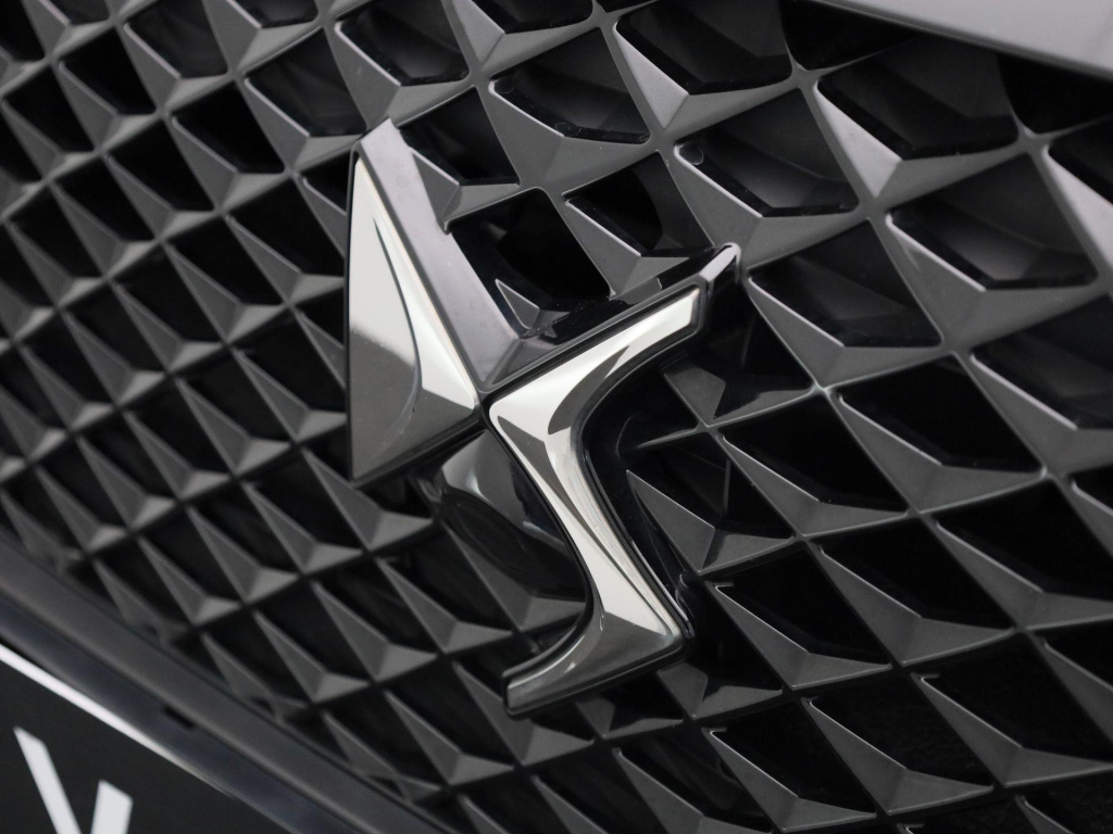 Ds Ds 4