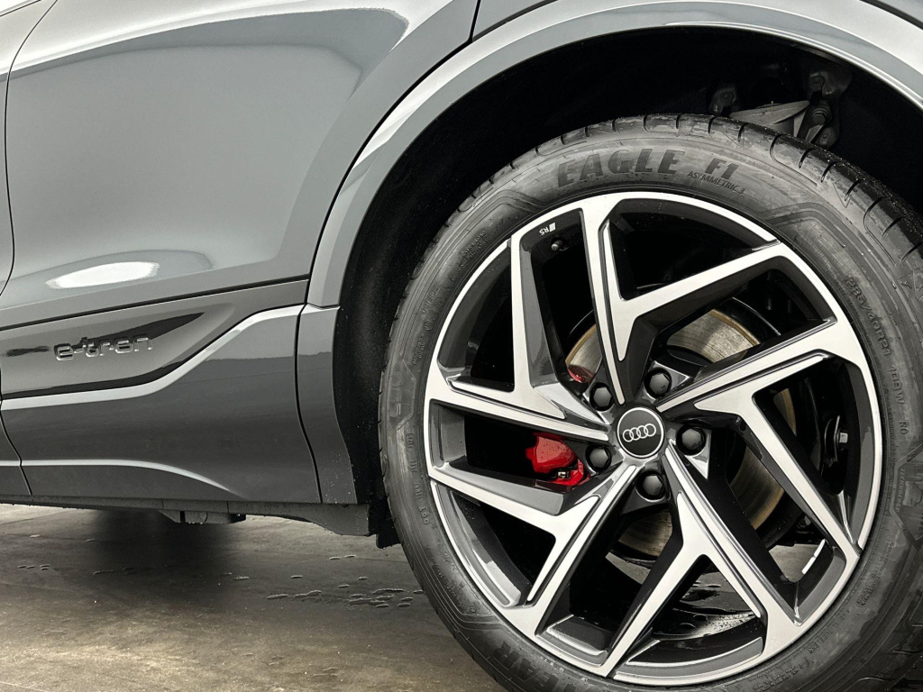 Audi Q6 E-tron