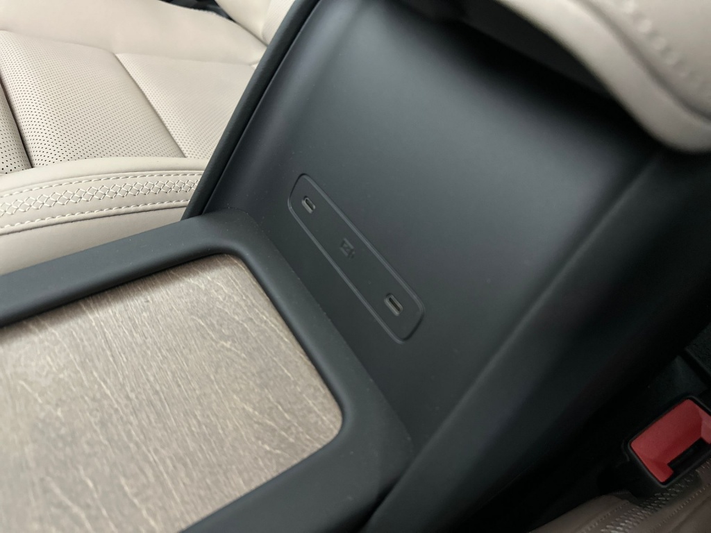 Volvo Es90