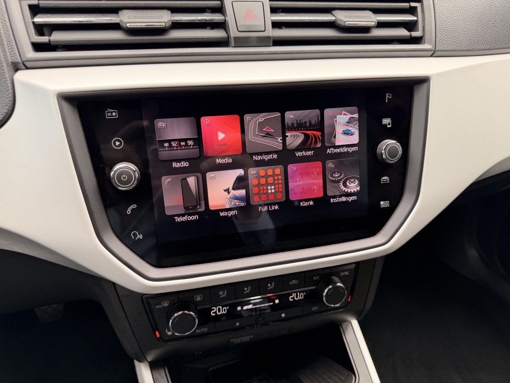 Seat Arona