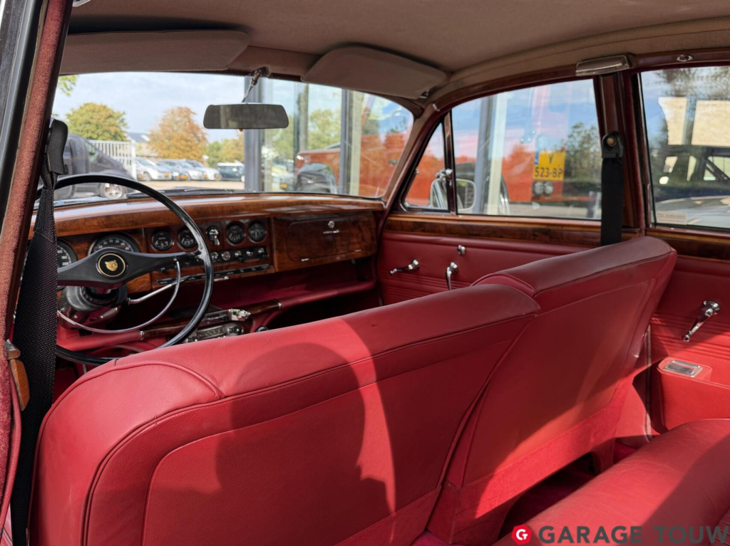 Jaguar S-Type