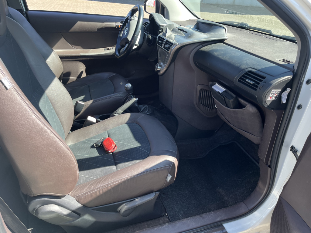 Toyota Iq