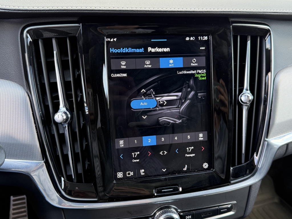 Volvo V90