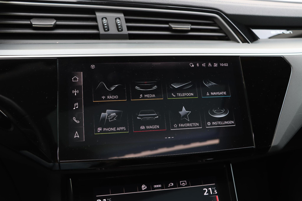 Audi Q8 E-tron