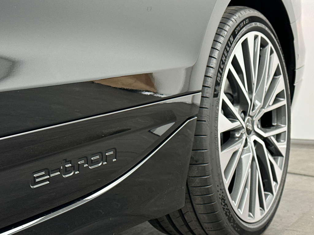 Audi A6 Avant E-tron