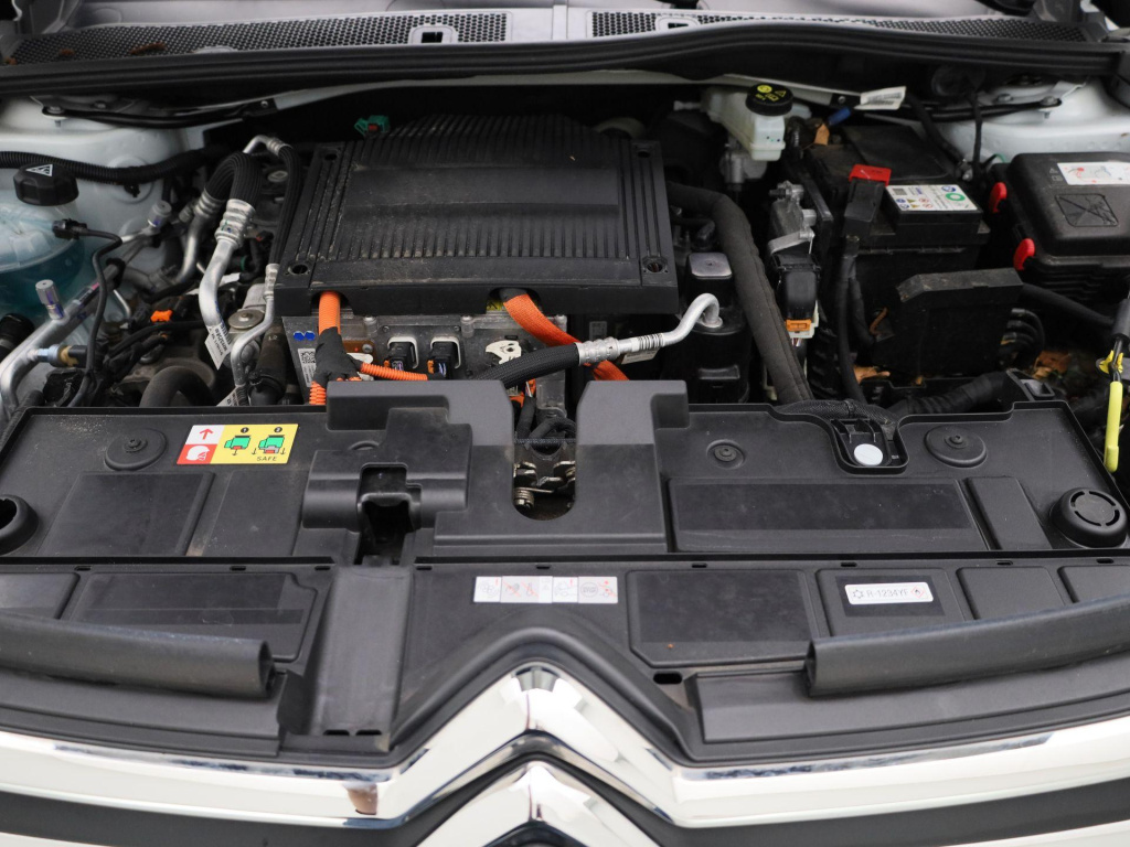 Citroen Ë-c4