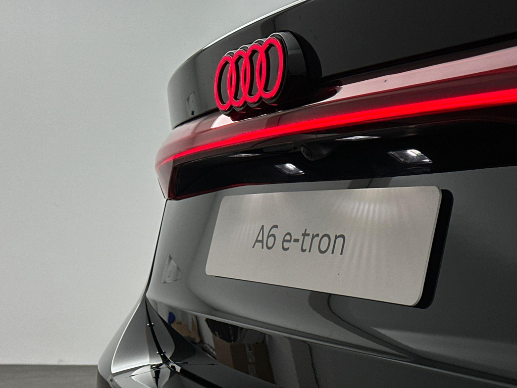 Audi A6 Avant E-tron