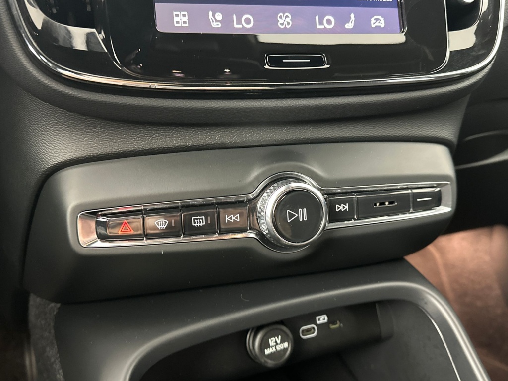 Volvo Ex40