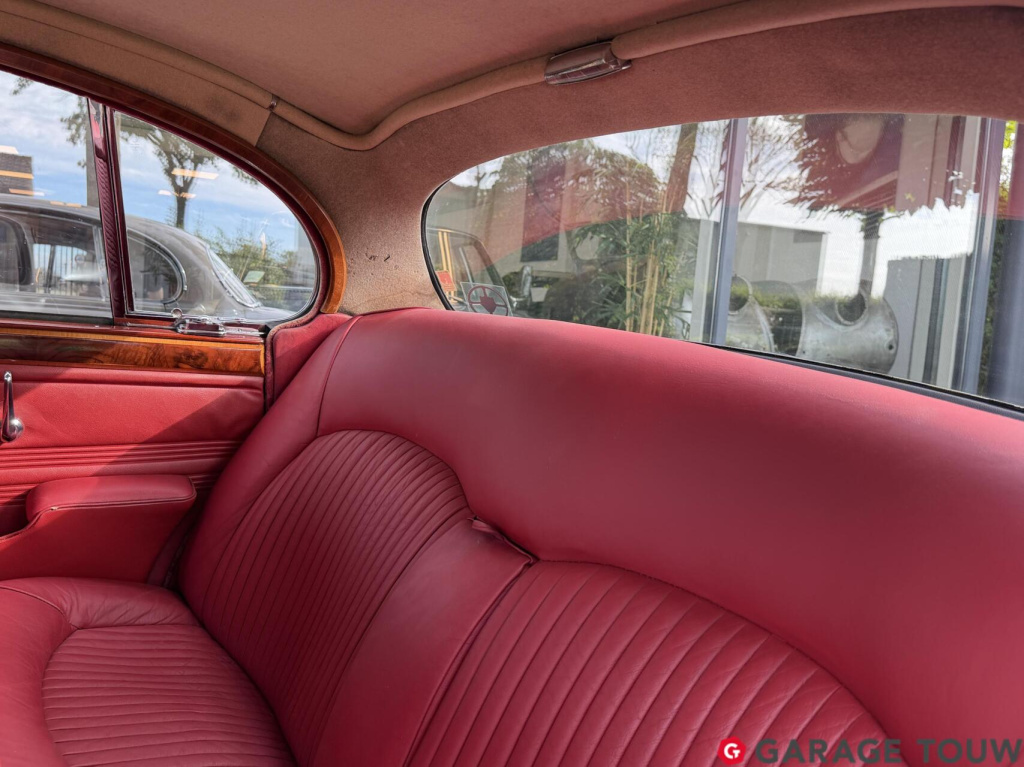 Jaguar S-Type