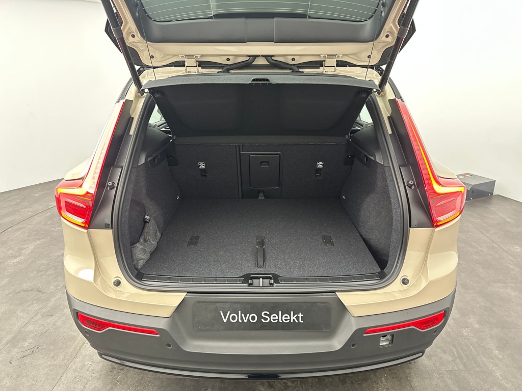 Volvo Ex40