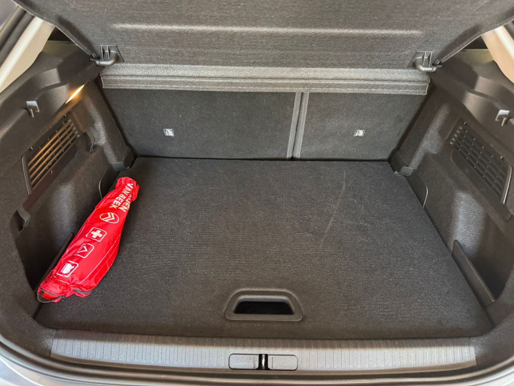 Citroen Ë-c4