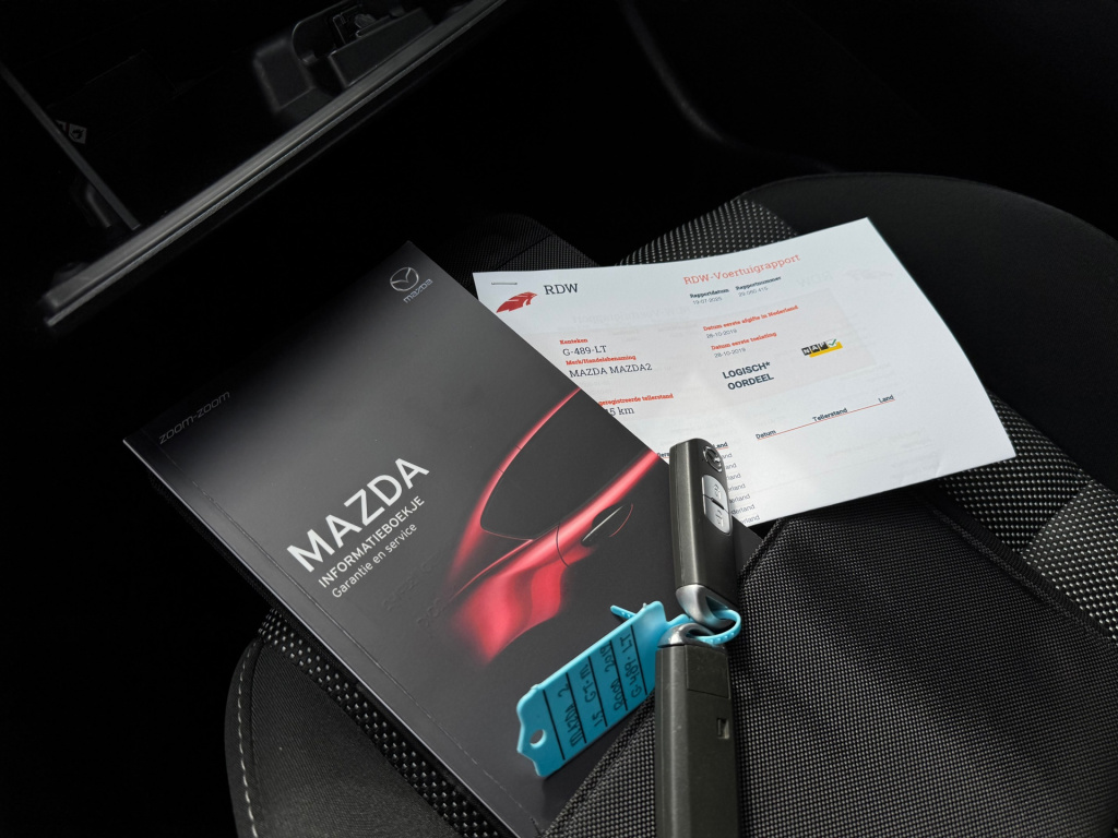 Mazda 2