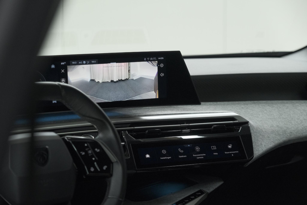 Peugeot E-5008