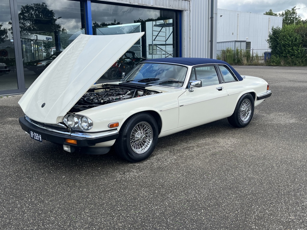 Jaguar Xj
