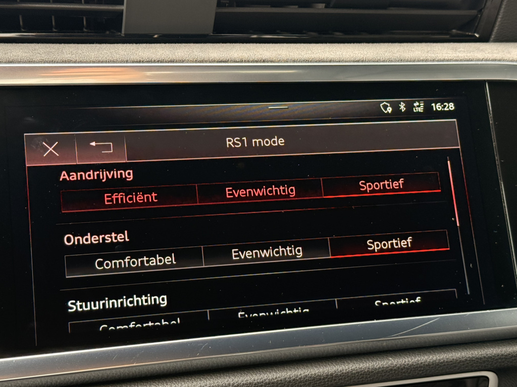 Audi Rsq3