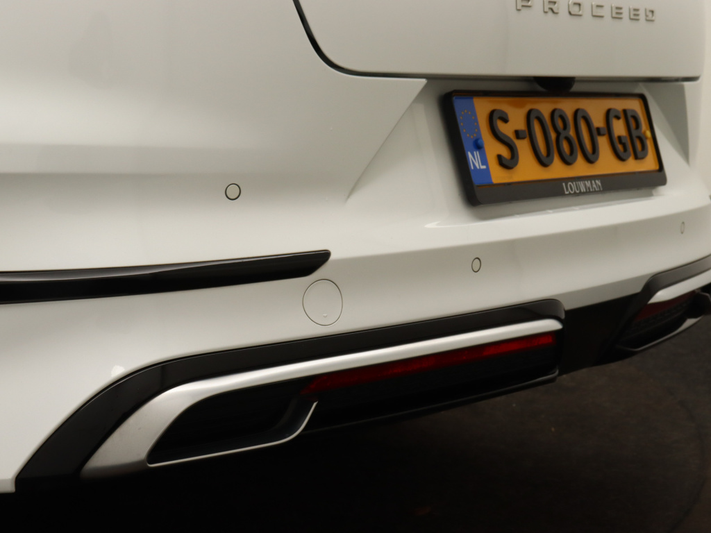 Kia Proceed