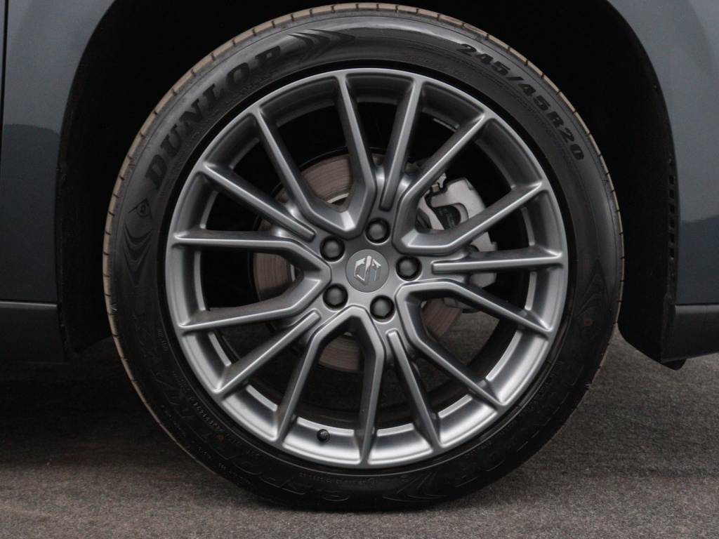Leapmotor C10