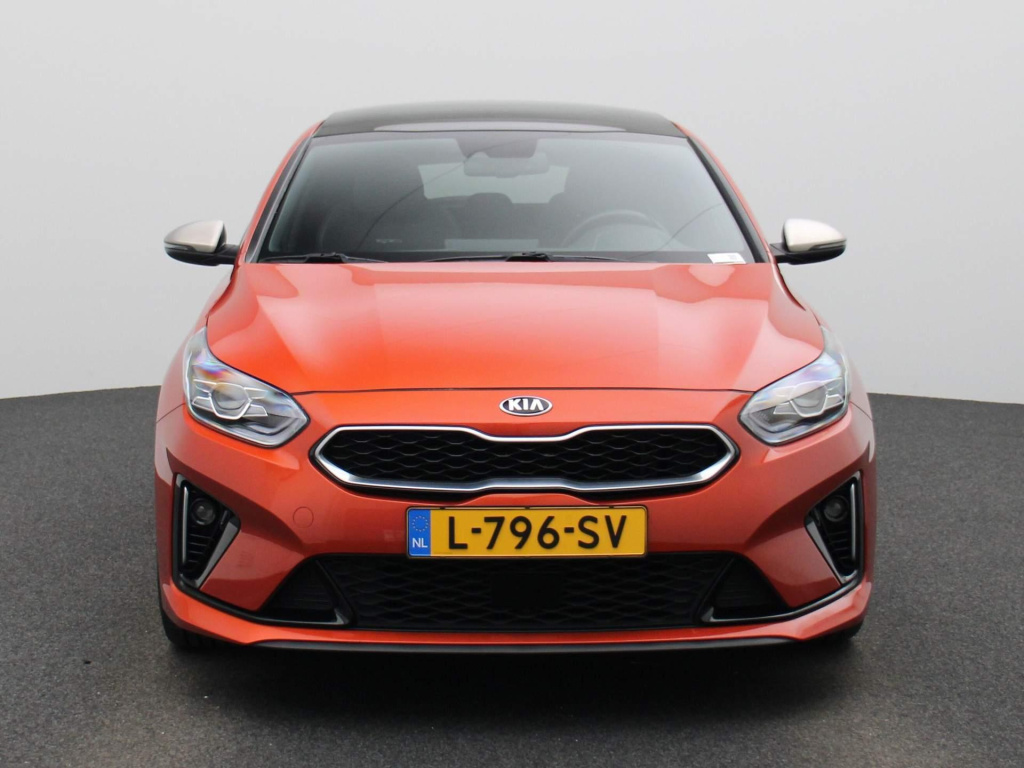 Kia Proceed