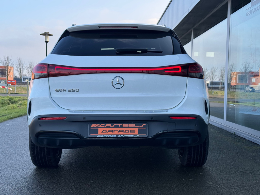 Mercedes-Benz Eqa