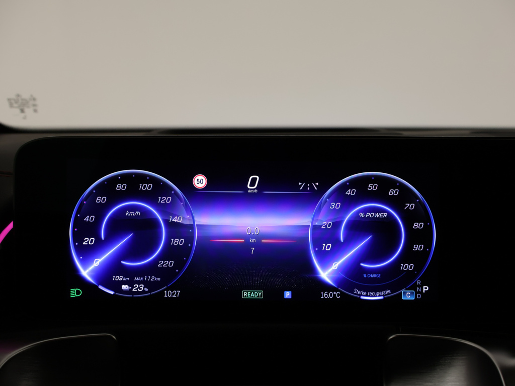 Mercedes-Benz Eqb