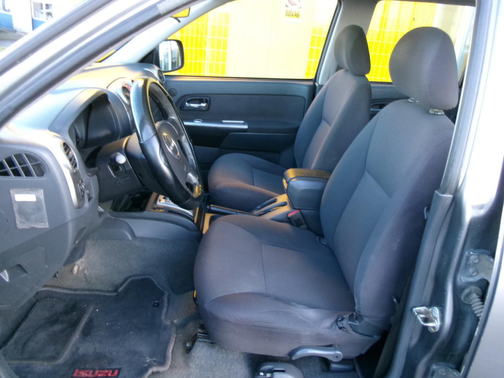 Isuzu D-max