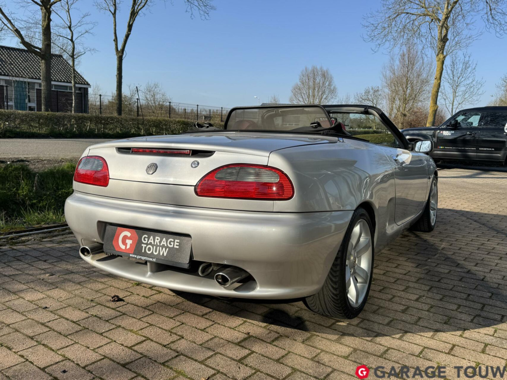 MG F