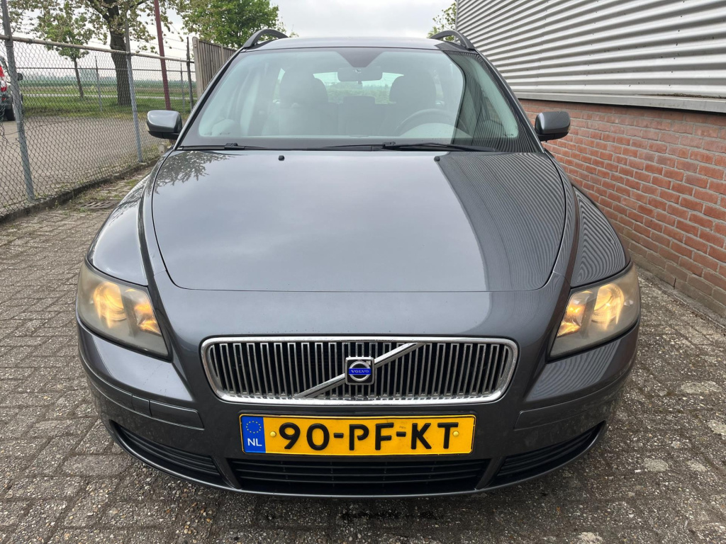 Volvo V50