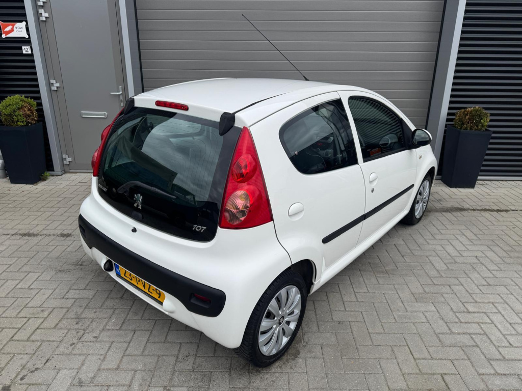 Peugeot 107