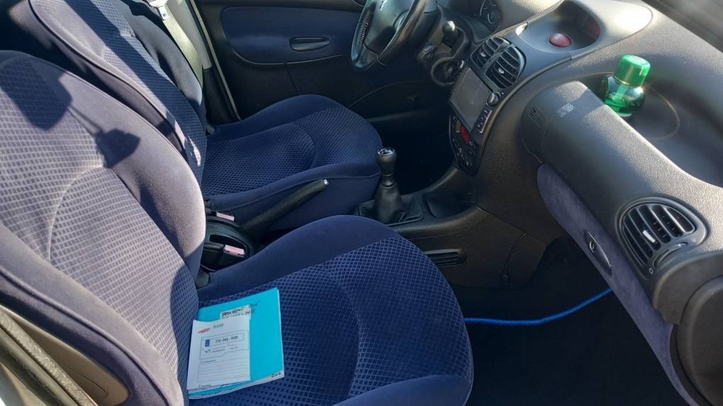 Peugeot 206