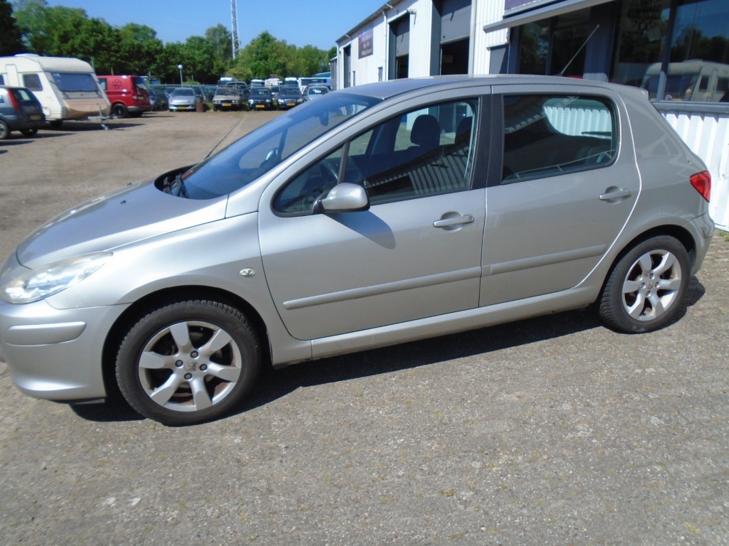 Peugeot 307
