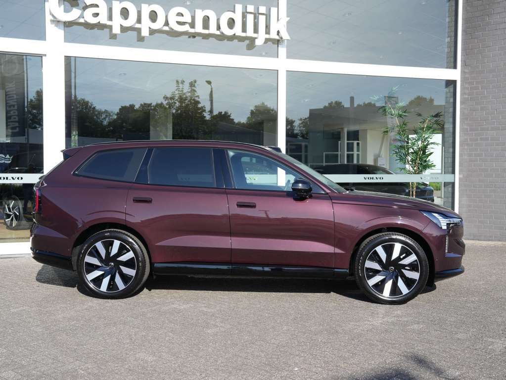 Volvo Ex90