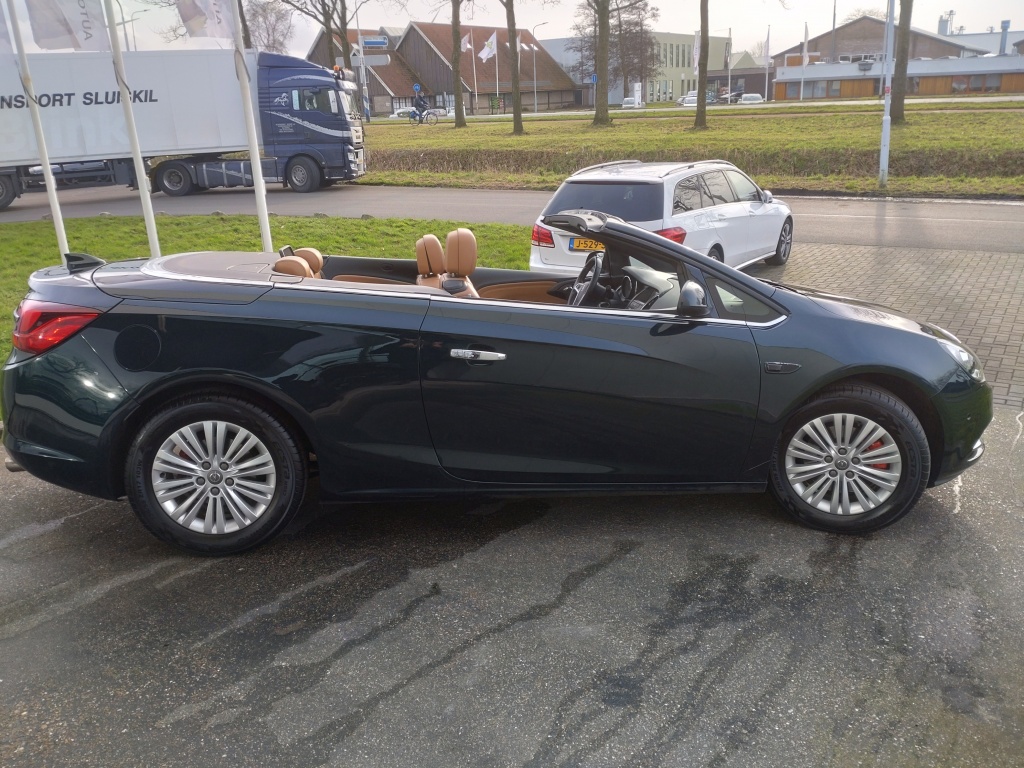 Opel Cascada