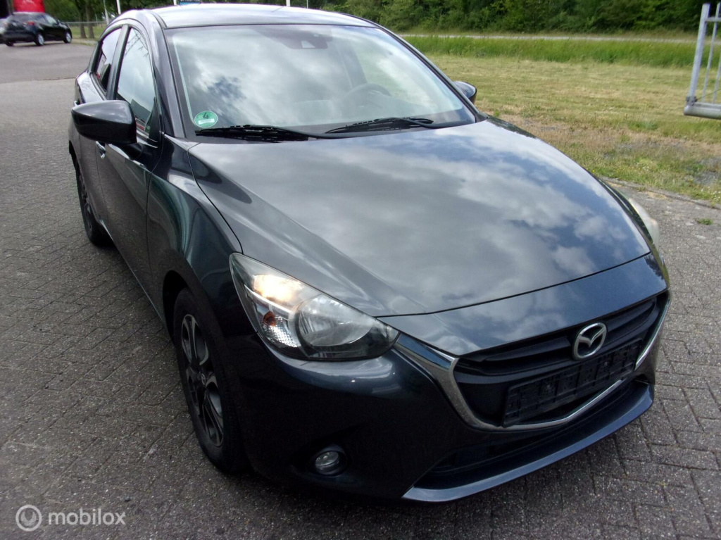 Mazda 2