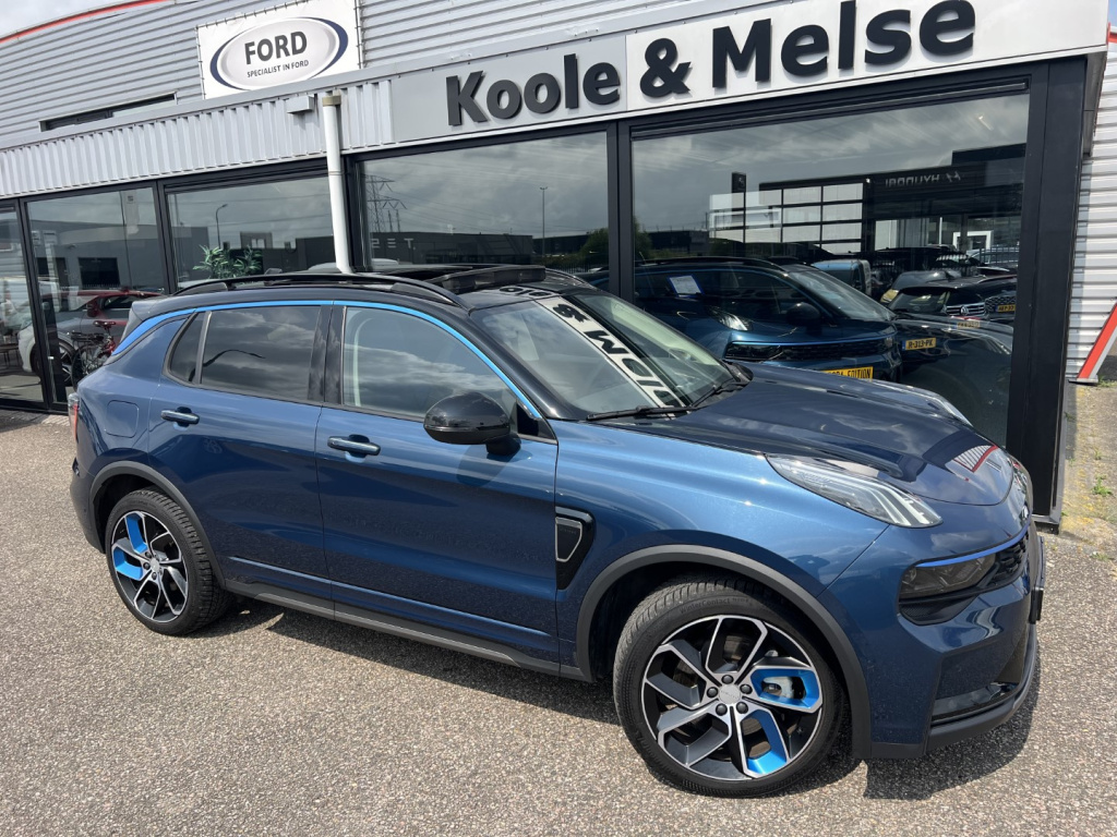 Lynk & Co 01