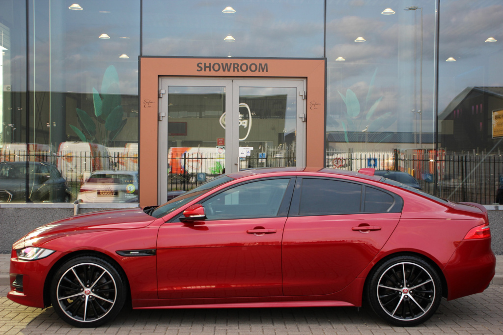 Jaguar Xe
