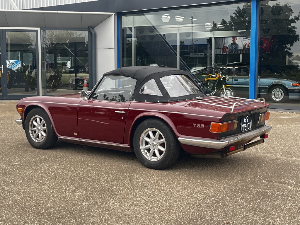 Triumph TR6
