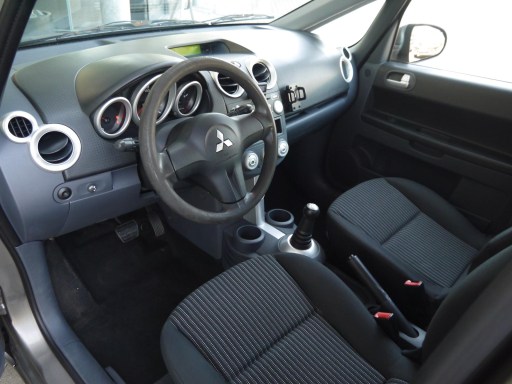 Mitsubishi Colt