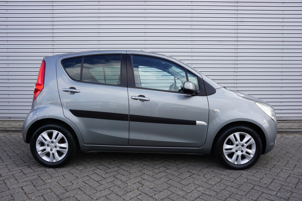 Opel Agila