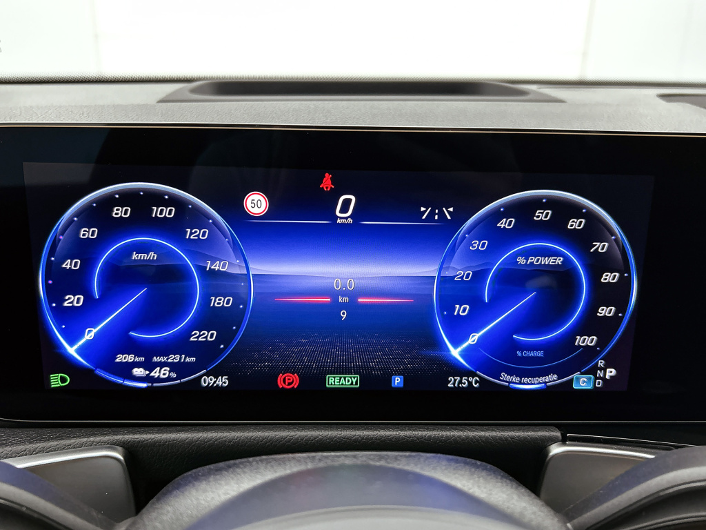 Mercedes-Benz Eqb